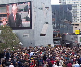 Photograph of Kevin Rudd delivering his apology on Sorry Day.